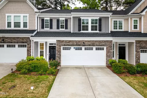 1031 Hero Pl, Cary, NC 27519