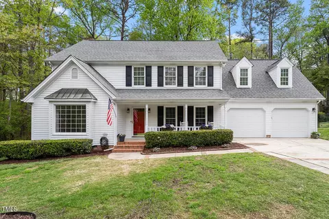 212 Laurie Ln, Cary, NC 27513