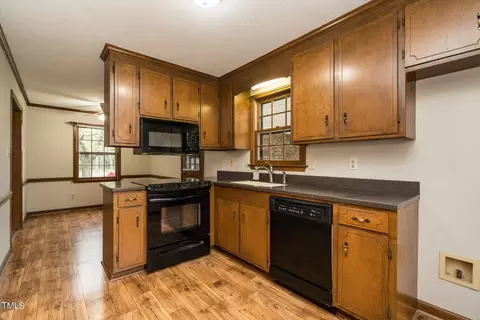 112 James Dr, Selma, NC 27576 photo 12