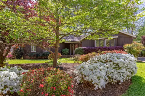 1505 Laughridge Dr, Cary, NC 27511