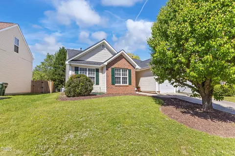 4427 River Edge Dr, Raleigh, NC 27604