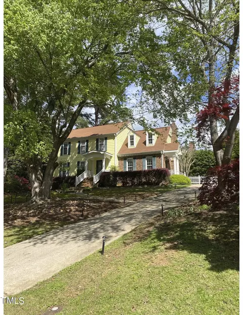 2000 Cayuga Pl, Raleigh, NC 27612 photo 1