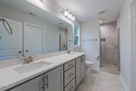 17 Persimmon Ct, Durham, NC 27712 photo 7