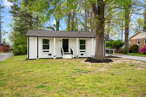 201 King Arthur Trl, Garner, NC 27529