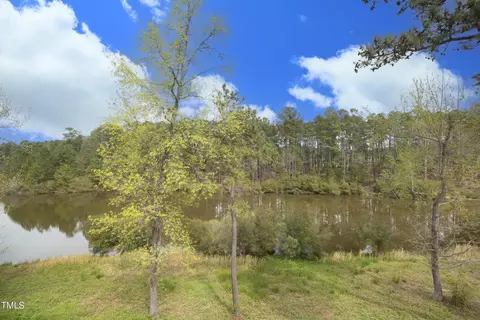 100 Stratford Lakes Dr #228, Durham, NC 27713