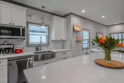 604 Gray Ave, Durham, NC 27701 photo 7