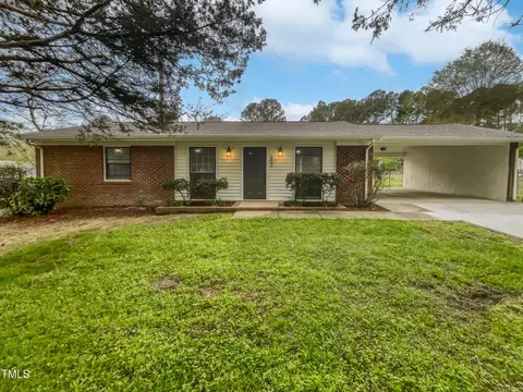 502 Queen Guenevere, Garner, NC 27529