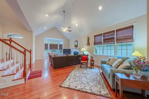 8614 Eagle View Dr, Durham, NC 27713 photo 6