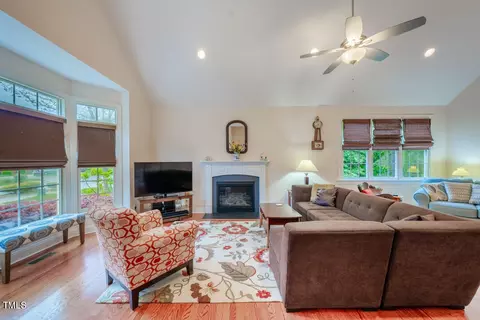 8614 Eagle View Dr, Durham, NC 27713 photo 3