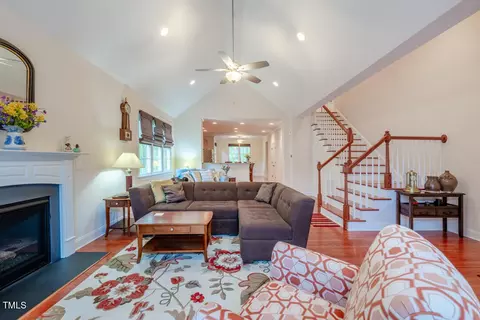 8614 Eagle View Dr, Durham, NC 27713 photo 5