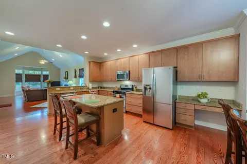 8614 Eagle View Dr, Durham, NC 27713 photo 9