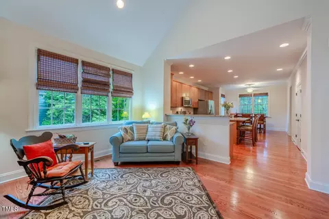 8614 Eagle View Dr, Durham, NC 27713 photo 4