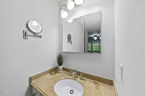 3152 Morningside Dr, Raleigh, NC 27607 photo 15