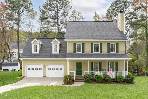 807 Winter Hill Dr, Apex, NC 27502