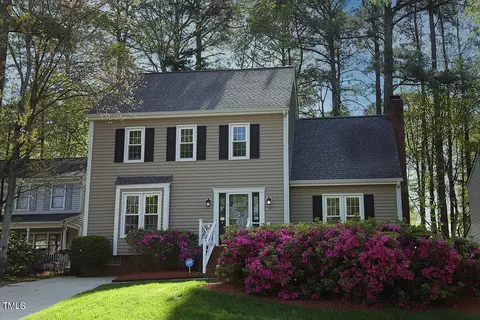 107 W Skyhawk Dr, Cary, NC 27513