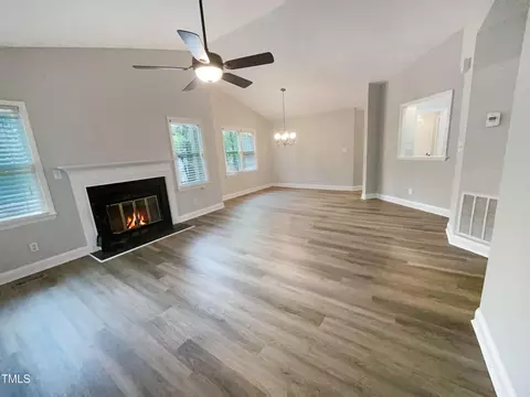 100 Boldleaf Ct, Cary, NC 27513 photo 3