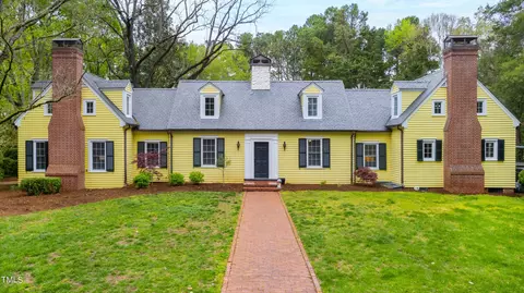 610 Greenwood Rd, Chapel Hill, NC 27514