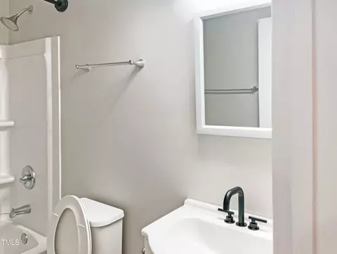 Bath - 6014 Millstone Dr, Durham, NC 27713 photo 6 of 6