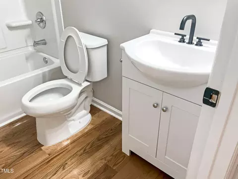 Bath - 6014 Millstone Dr, Durham, NC 27713 photo 5 of 6