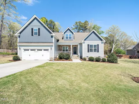 100 Lockamy Ln, Youngsville, NC 27596