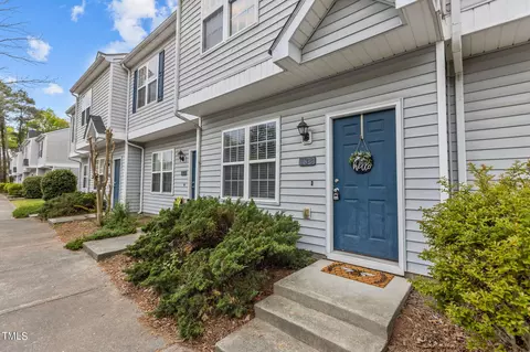 138 Blue Crest Ln, Durham, NC 27705