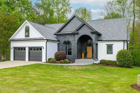 754 Parkridge Dr, Clayton, NC 27527