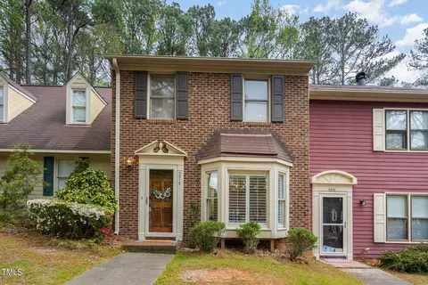 5515 Hamstead Xing, Raleigh, NC 27612