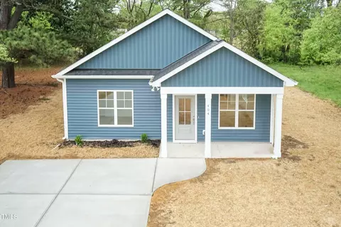 404 E Townsend St, Dunn, NC 28334