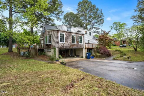 320 S 2nd St, Smithfield, NC 27577 photo 3