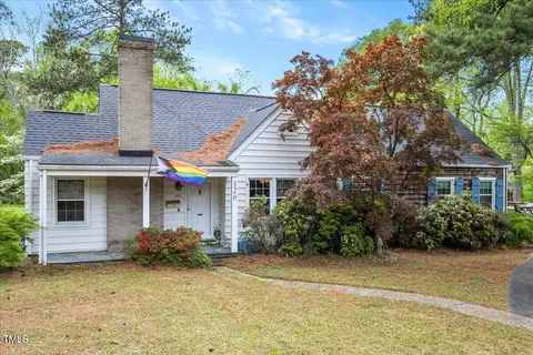 320 S 2nd St, Smithfield, NC 27577 photo 2