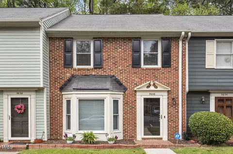 5656 Hamstead Xing, Raleigh, NC 27612