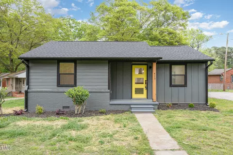 415 Lamont St, Raleigh, NC 27610