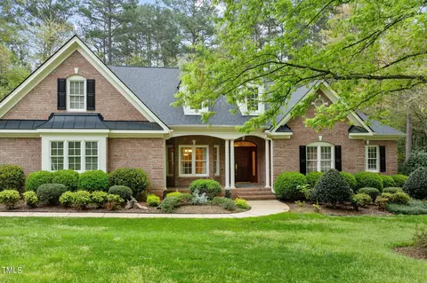 9204 Hometown Dr, Raleigh, NC 27615