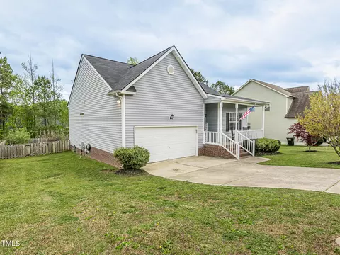 Exterior - 98 Dropseed Ln, Smithfield, NC 27577 photo 7 of 18