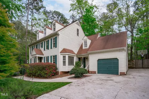 8808 Bickley Pl, Raleigh, NC 27613