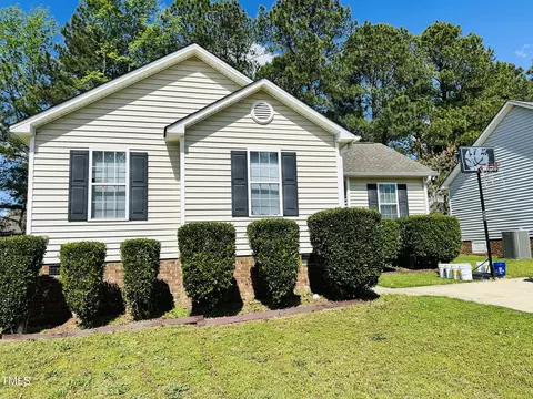 612 Avondale, Clayton, NC 27520