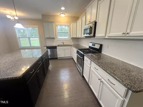 Kitchen - 88 Thimble Way, Garner, NC 27529 photo 4 of 5