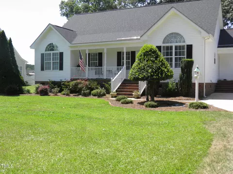1426 Stallion Rd, Rocky Mount, NC 27804