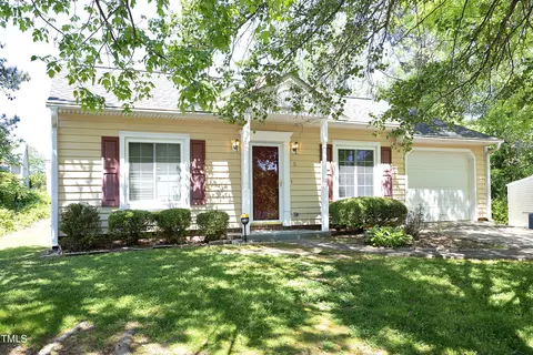 5 Jonathan Cir, Durham, NC 27707
