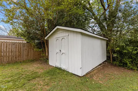 906 Forest Dr, Garner, NC 27529 photo 14