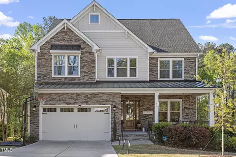 525 Parkhurst Pl, Cary, NC 27519