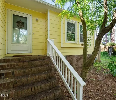 201 Pine Ridge Ct, Wake Forest, NC 27587