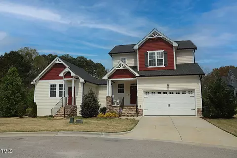 205 Log Pond Ct, Apex, NC 27502