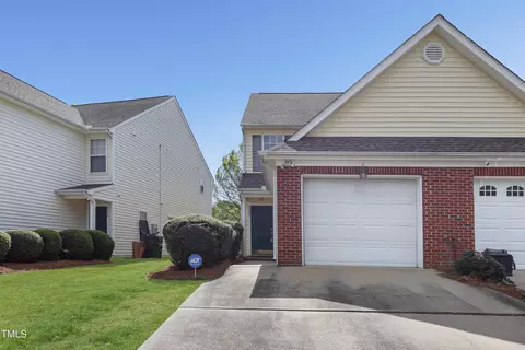 5308 Eagle Trace Dr, Raleigh, NC 27604 photo 2