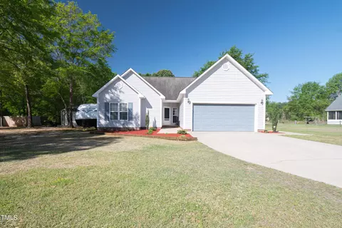 270 Brookewind Ln, Dunn, NC 28334