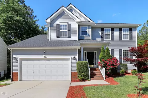 611 Palafox Dr, Chapel Hill, NC 27516