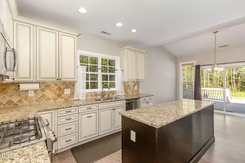 3640 Pineview Cir, Durham, NC 27705 photo 11