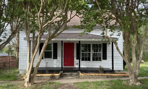 30 Knox St, Salisbury, NC 28144