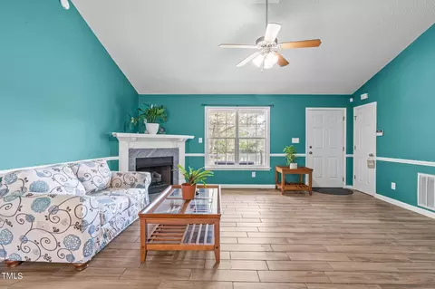 128 Edmondson Dr, Willow Spring, NC 27592 photo 5