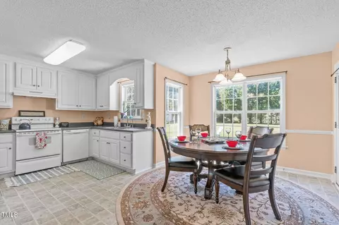 128 Edmondson Dr, Willow Spring, NC 27592 photo 8
